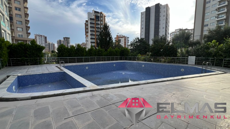 Elmas’tan Merkezi Konumlu Yüzme Havuzlu Concept 1+1