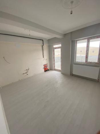 GÜVENAY - ÇORUM KALE  MEVLANA OKULU KARSISI 3+1 SIFIR  SATILIK DAİRE 