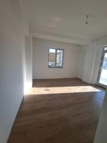 GÜVENAY - ÇORUM MİMARSİNAN 15. CADDESİ ÜZERİ 3+1 DAİRE 
