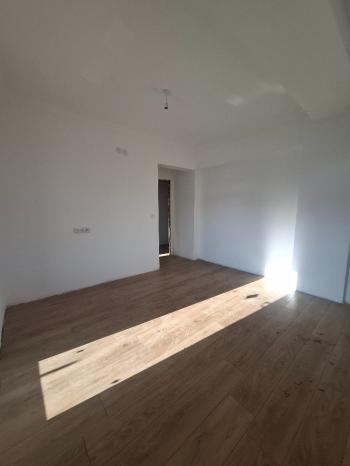 GÜVENAY - ÇORUM MİMARSİNAN 15. CADDESİ ÜZERİ 3+1 DAİRE 