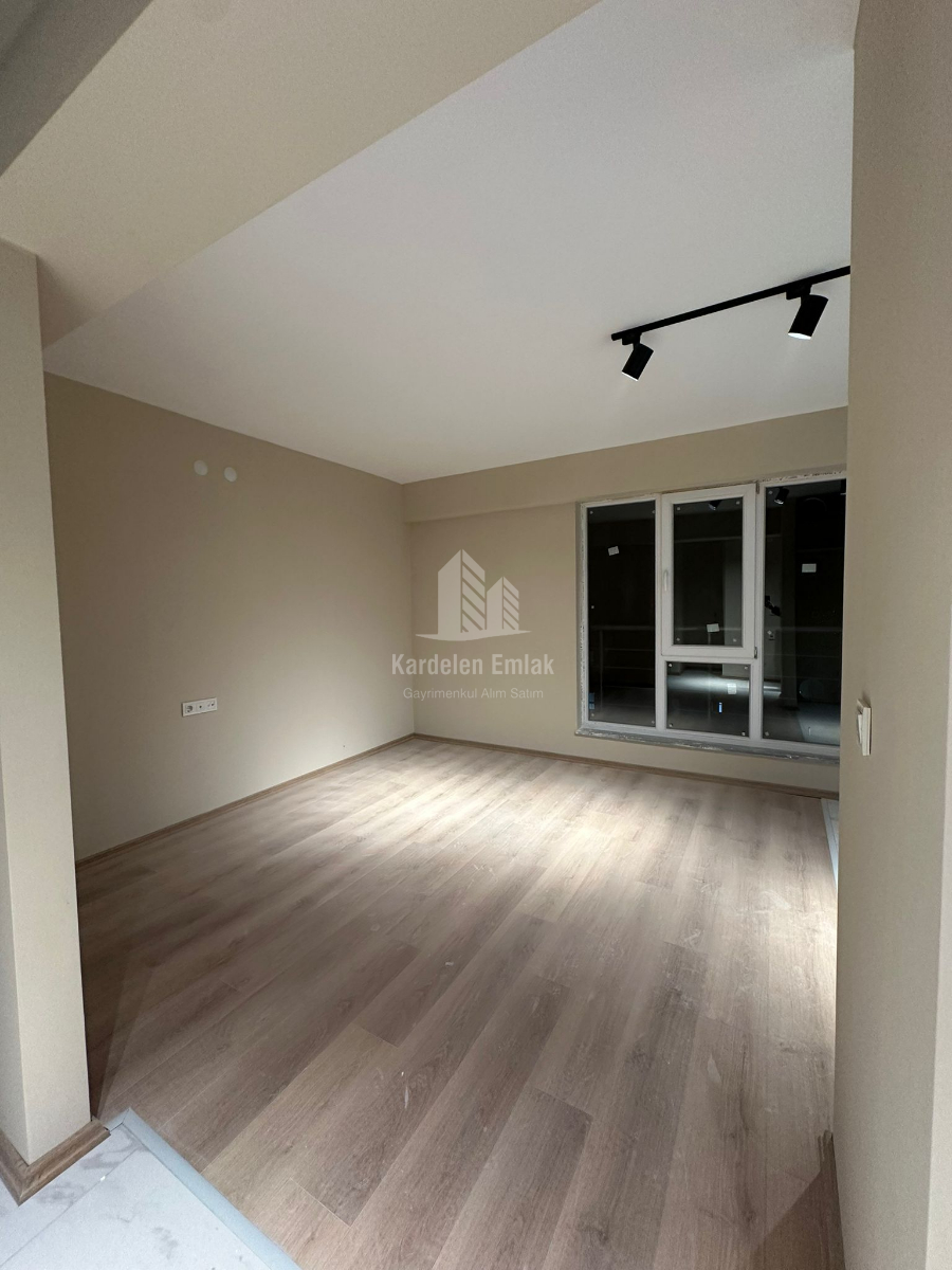 ❄️ÜNİVERSİTE BÖLGESİNDE SATILIK 1+1 DAİRE❄️