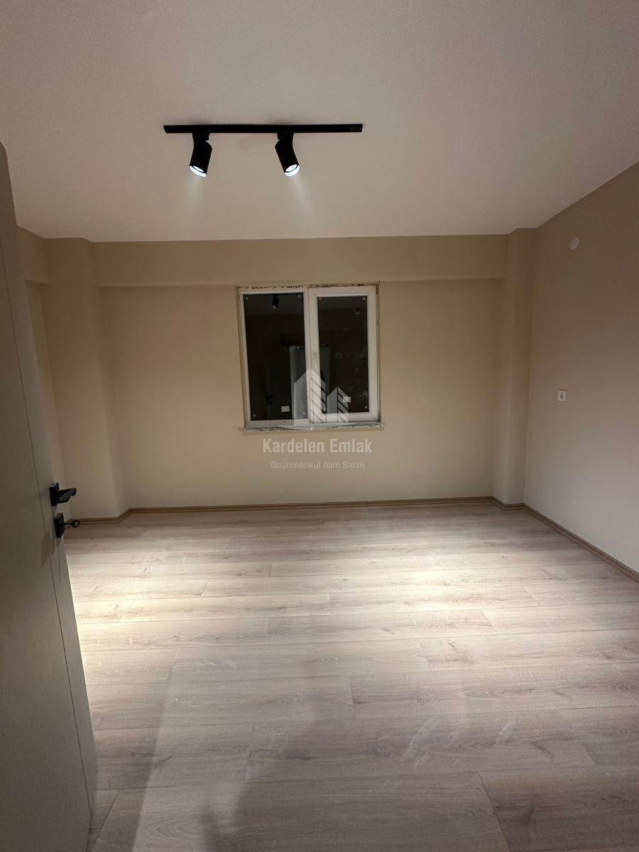 ❄️ÜNİVERSİTE BÖLGESİNDE SATILIK 1+1 DAİRE❄️