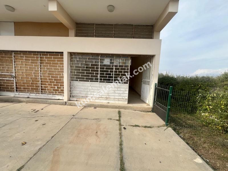 Alayköy'de zeminkat satılık dükkan