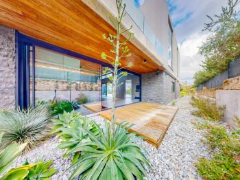 KKTC Girne Zeytinlik'te Satılık Özel Tasarım Türk Koçanlı 5+1 Lüks Villa