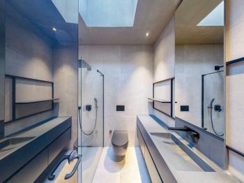 KKTC Girne Zeytinlik'te Satılık Özel Tasarım Türk Koçanlı 5+1 Lüks Villa