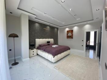 4+1 Eşyalı ve Eşyasız Villa