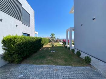 4+1 Eşyalı ve Eşyasız Villa