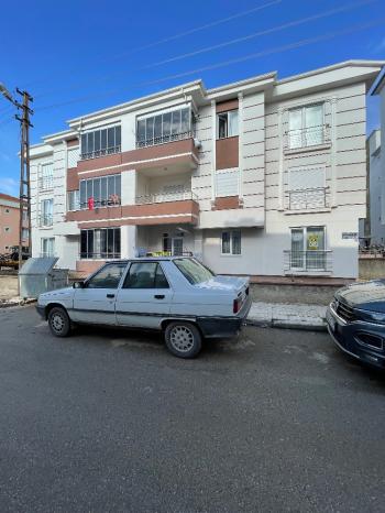 Güvenay - Çorum Bilal-i Habeşi Cami Civarı Satılık 3+1 Daire