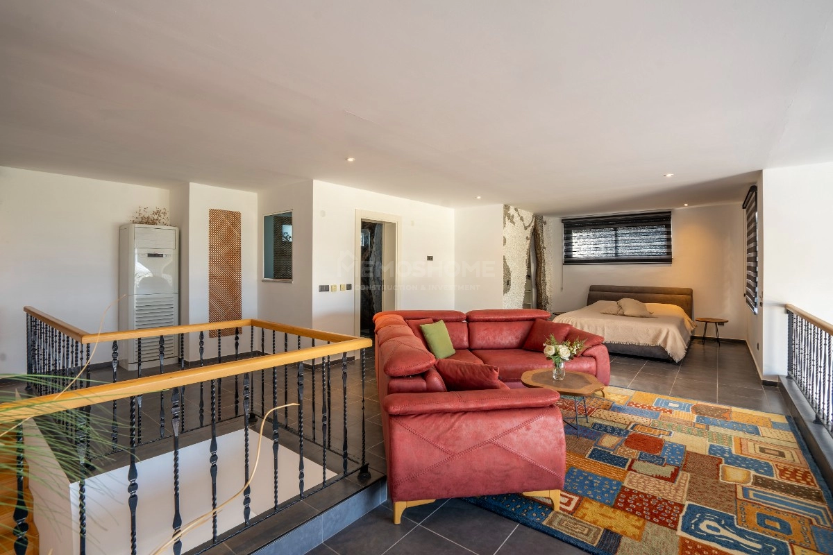 Privat Basseng og Panoramautsikt