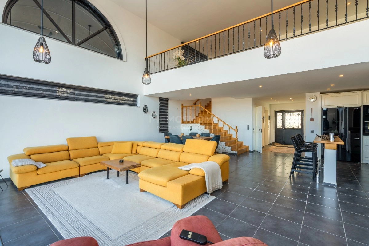 Privat Basseng og Panoramautsikt