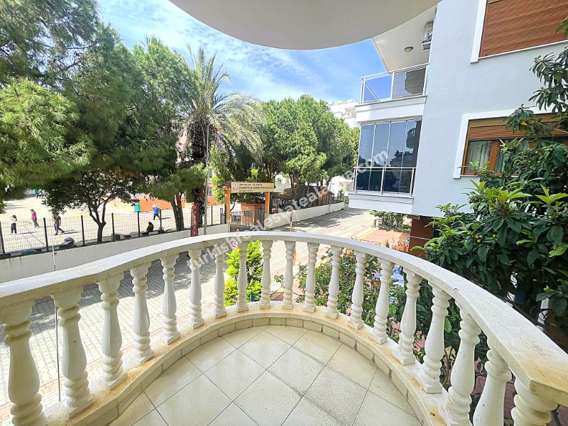 Mahmutlar – blizu mora (350 m) | prostran stan 2+1 – 125 m² | bez dodatnih troškova