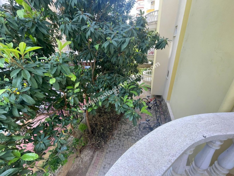 Mahmutlar – blizu mora (350 m) | prostran stan 2+1 – 125 m² | bez dodatnih troškova