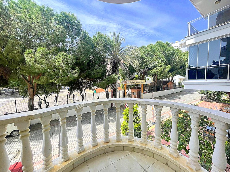 Mahmutlar – blizu mora (350 m) | prostran stan 2+1 – 125 m² | bez dodatnih troškova