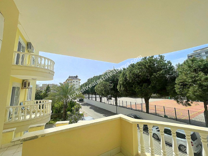 Mahmutlar – blizu mora (350 m) | prostran stan 2+1 – 125 m² | bez dodatnih troškova