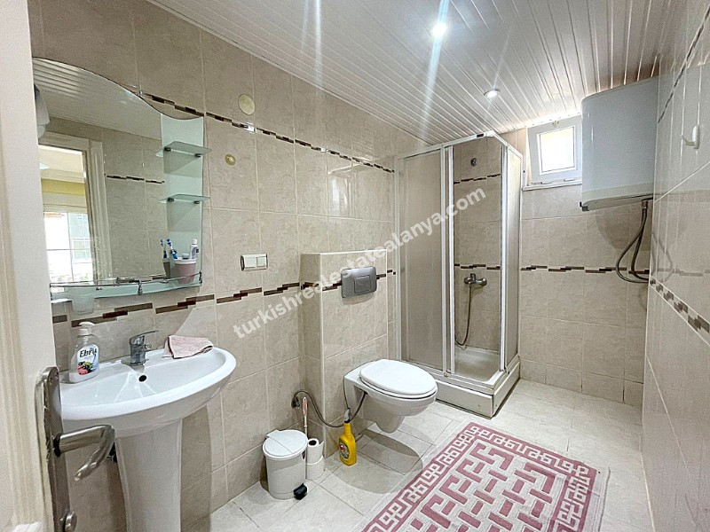 Mahmutlar – blizu mora (350 m) | prostran stan 2+1 – 125 m² | bez dodatnih troškova