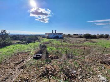 İSKELE TOPCUKÖY BÖLGESİNDE MÜKEMMEL MANZARALI SATILIK EV