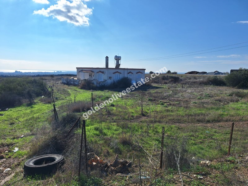 İSKELE TOPCUKÖY BÖLGESİNDE MÜKEMMEL MANZARALI SATILIK EV