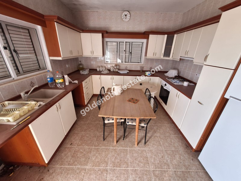 İSKELE TOPCUKÖY BÖLGESİNDE MÜKEMMEL MANZARALI SATILIK EV