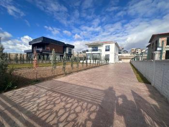 GÜVENAY - ÇORUM BUHARAEVLER 5 CADDE ARKASI SATILIK LÜKS 6+1 VİLLA