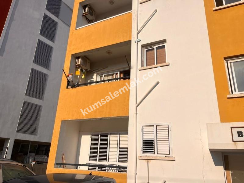 GİRNE MERKEZDE SATILIK 3+1 DAİRE