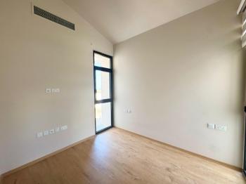 Kıbrıs Girne Alsancak’ta, deniz ve vadi manzaralı 3+1 Villalar