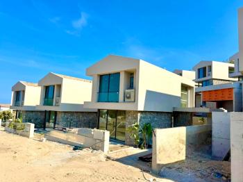 Kıbrıs Girne Alsancak’ta, deniz ve vadi manzaralı 3+1 Villalar