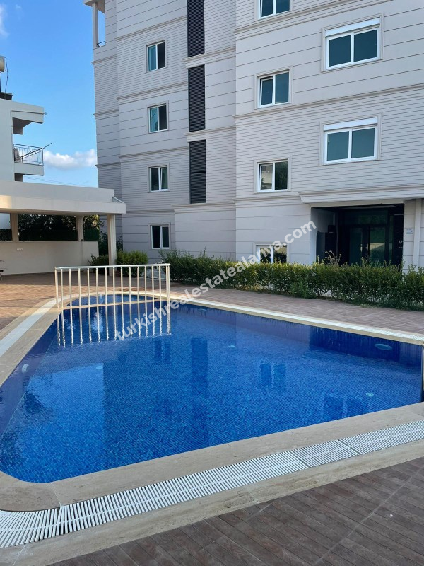 Stan na prodaju u  Alanya Turkey  Avsallaru – 55 m², 3. sprat, ugaoni stan, kompleks sa bazenom