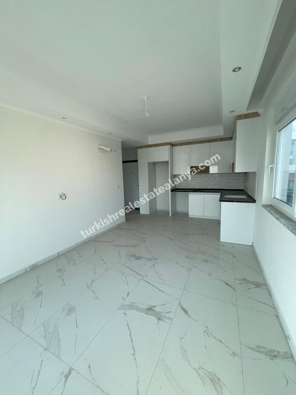Stan na prodaju u  Alanya Turkey  Avsallaru – 55 m², 3. sprat, ugaoni stan, kompleks sa bazenom