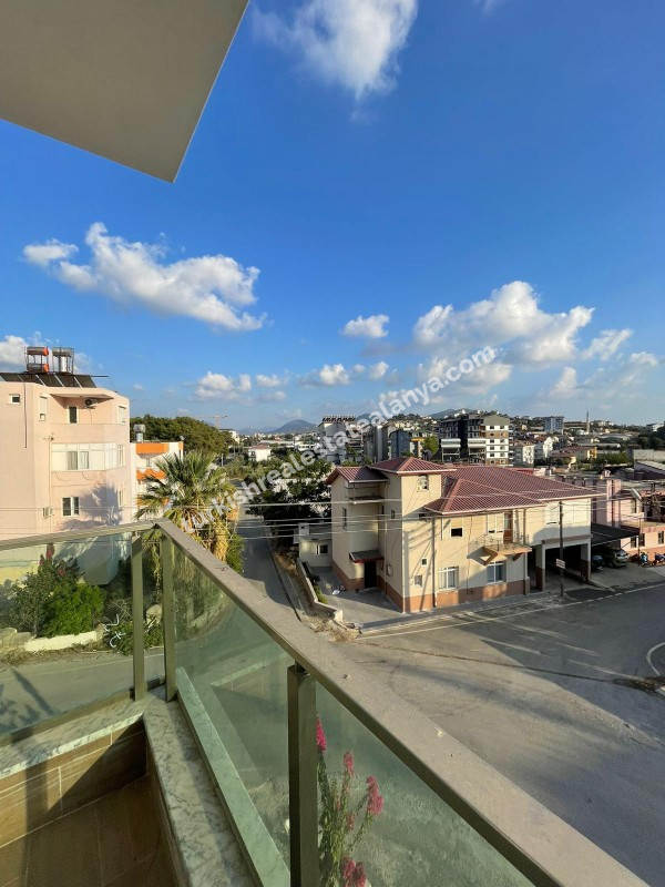 Stan na prodaju u  Alanya Turkey  Avsallaru – 55 m², 3. sprat, ugaoni stan, kompleks sa bazenom