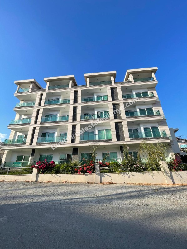 Stan na prodaju u  Alanya Turkey  Avsallaru – 55 m², 3. sprat, ugaoni stan, kompleks sa bazenom