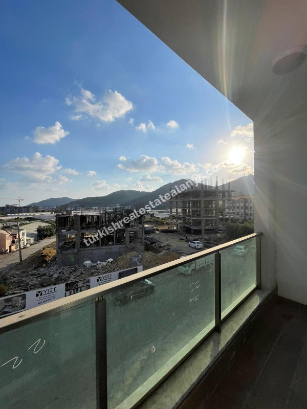 Stan na prodaju u  Alanya Turkey  Avsallaru – 55 m², 3. sprat, ugaoni stan, kompleks sa bazenom