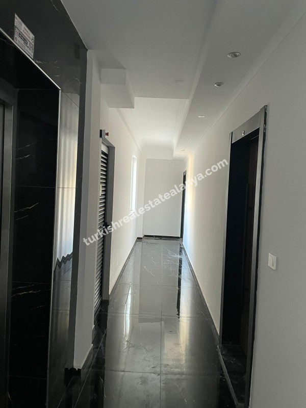 Stan na prodaju u  Alanya Turkey  Avsallaru – 55 m², 3. sprat, ugaoni stan, kompleks sa bazenom