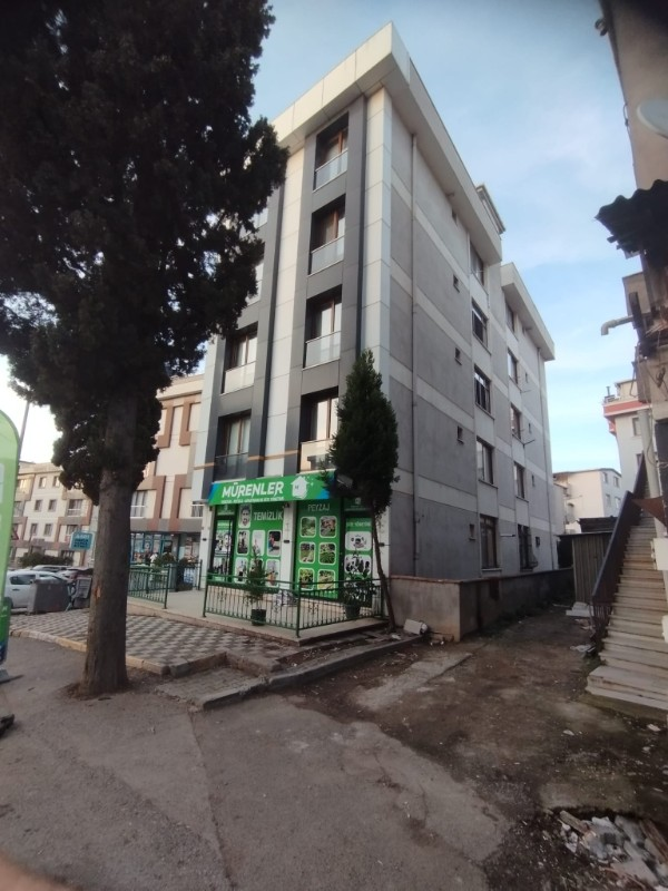 YAYLA MAH. MERKEZİ KONUM EŞYALI KİRALIK 2+1 80 M2 3E GAYRİMENKUL