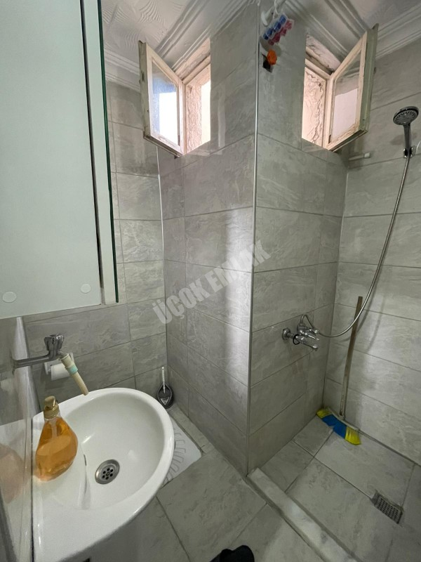 AFYON ÜÇOK EMLAKTAN BURMALI MAH SATILIK 2+1 MÜSTAKİL EV