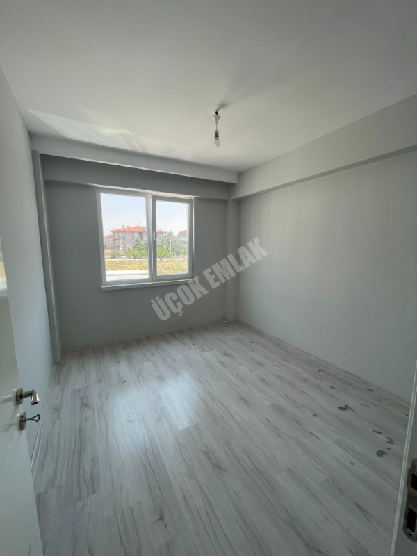 AFYON ÜÇOK EMLAKTAN KANLICA MAH SATILIK SIFIR AYARINDA LÜX 3+1 DAİRE