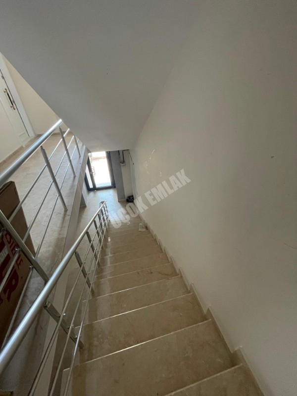 AFYON ÜÇOK EMLAKTAN KANLICA MAH SATILIK SIFIR AYARINDA LÜX 3+1 DAİRE