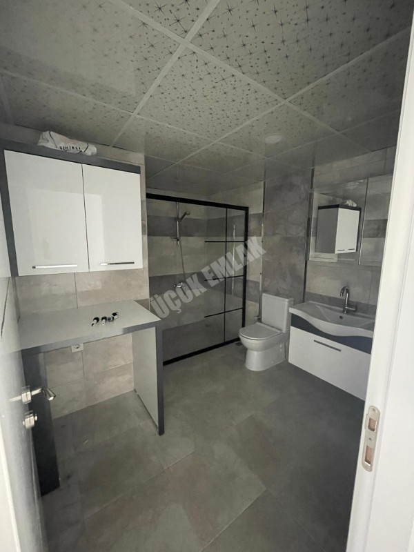 AFYON ÜÇOK EMLAKTAN KANLICA MAH SATILIK SIFIR AYARINDA LÜX 3+1 DAİRE