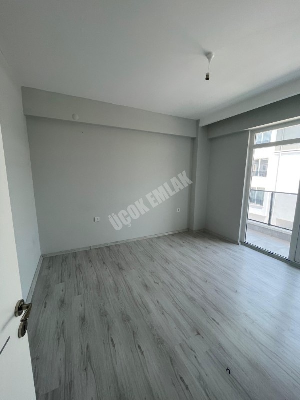 AFYON ÜÇOK EMLAKTAN KANLICA MAH SATILIK SIFIR AYARINDA LÜX 3+1 DAİRE