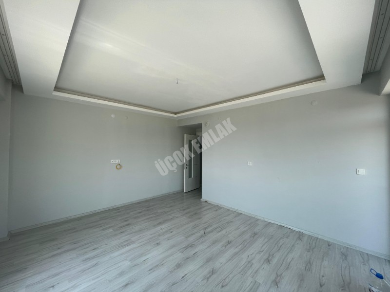 AFYON ÜÇOK EMLAKTAN KANLICA MAH SATILIK SIFIR AYARINDA LÜX 3+1 DAİRE