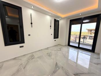 Didim Efeler Mahallesinde Satılık 4+1 Sıfır Villa