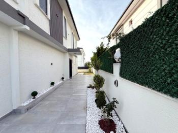 Didim Efeler Mahallesinde Satılık 4+1 Sıfır Villa