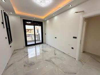 Didim Efeler Mahallesinde Satılık 4+1 Sıfır Villa