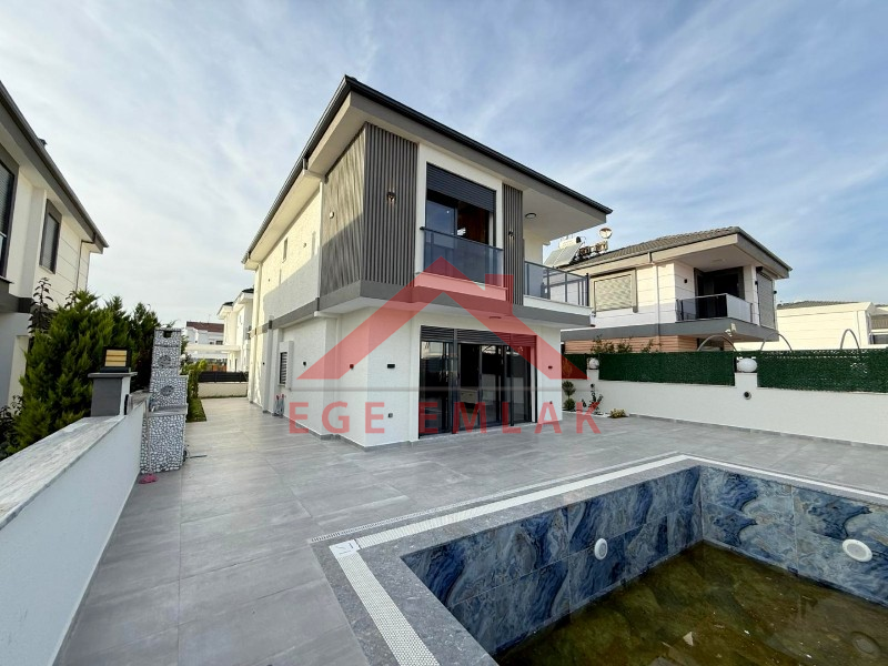 Didim Efeler Mahallesinde Satılık 4+1 Sıfır Villa