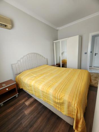 Alanya Demirtaš – na prodaju 2+1 stan sa odvojenom kuhinjom, 200 metara do mora, pogled na more