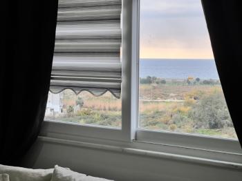 Alanya Demirtaš – na prodaju 2+1 stan sa odvojenom kuhinjom, 200 metara do mora, pogled na more