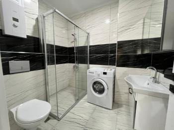 Alanya Demirtaš – na prodaju 2+1 stan sa odvojenom kuhinjom, 200 metara do mora, pogled na more