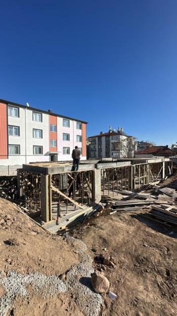 AFYON ÜÇOK EMLAKTAN MAREŞAL DE SATILIK SIFIR TOPRAKTAN 2+1 FIRSAT DAİRELER