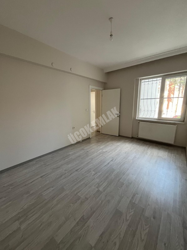 AFYON ÜÇOK EMLAKTAN HARBİŞ GAZİ MAH KİRALIK 3+1 120M² DAİRE 
