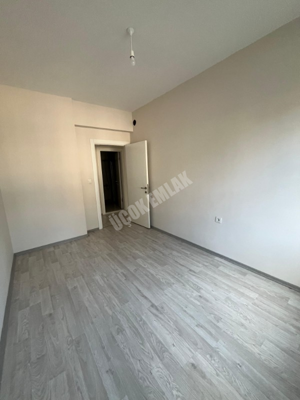 AFYON ÜÇOK EMLAKTAN HARBİŞ GAZİ MAH KİRALIK 3+1 120M² DAİRE 