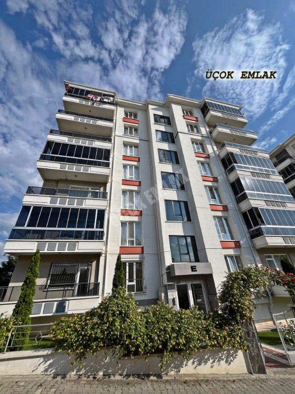 AFYON ÜÇOK EMLAKTAN HARBİŞ GAZİ MAH KİRALIK 3+1 120M² DAİRE 